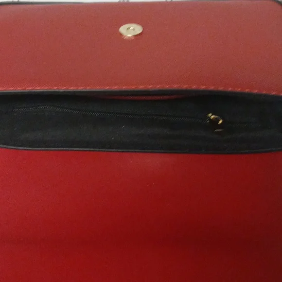 Marilyn Monroe Red Crossbody Chain Cardinal Red Clutch - Picture 9 of 10